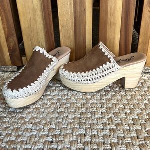 Free People Carmen Crocheted Suede Wood Clogs, Slides. 7 *RARE*